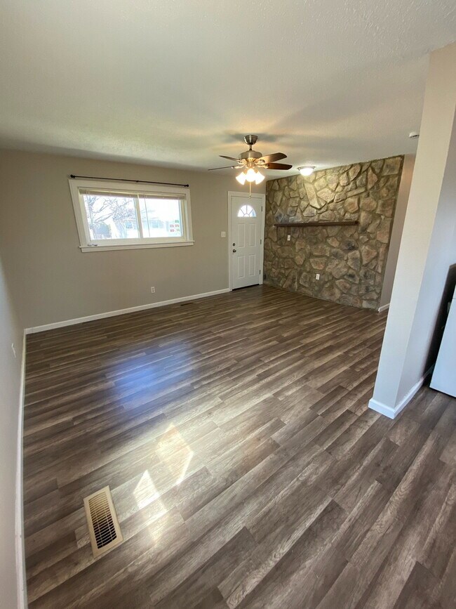 Foto del edificio - 7 Briarcliff Dr