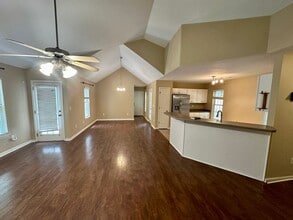 Building Photo - 252 Rock Creek Rd