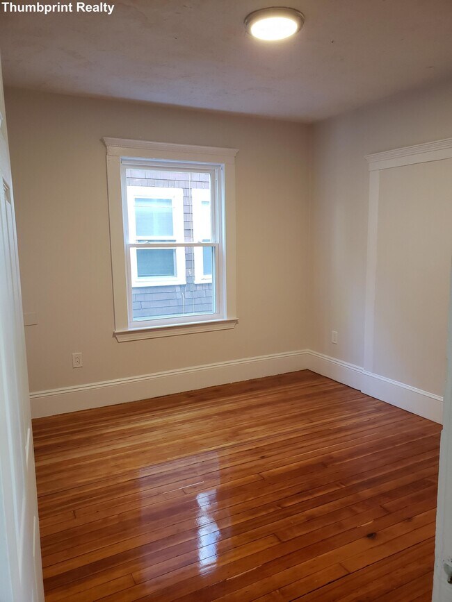 Building Photo - 448 Norfolk St