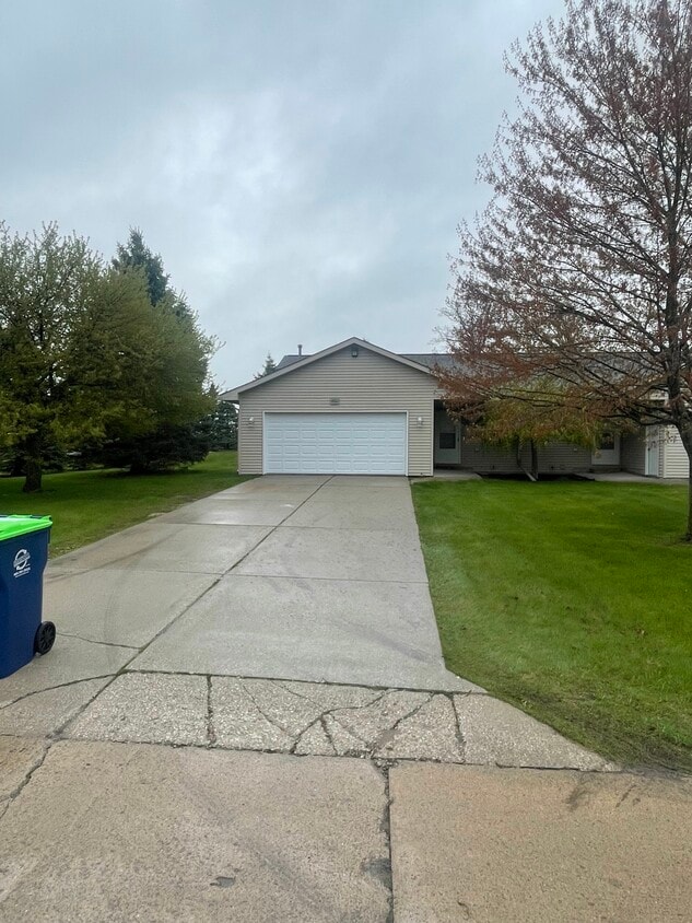 4980 E Leckie Ln, Saginaw, MI 48603 Townhome Rentals in Saginaw MI