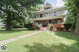 Building Photo - 3409 S Hanna St