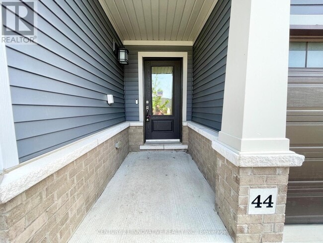 Photo du bâtiment - 4311-4311 Mann St