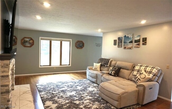 Foto del edificio - 22309 Rock Creek Cir