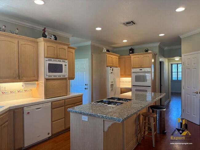 Foto del edificio - 5291 Bryant Rd