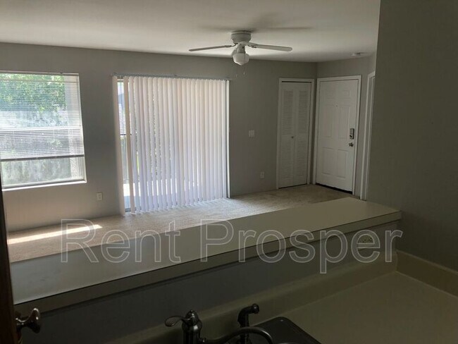 Building Photo - 4728 Walden Cir