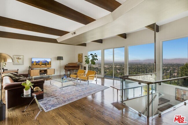 Foto del edificio - 3601 Berry Dr