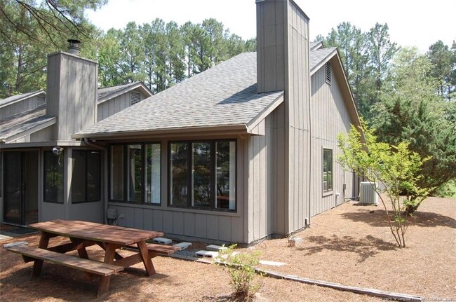 Building Photo - 158 Cranes Cove