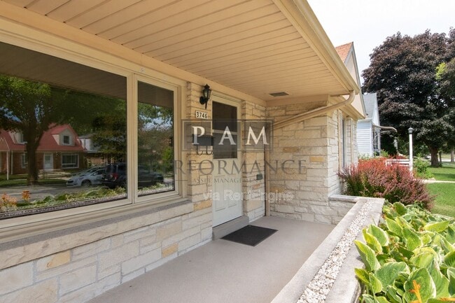 Building Photo - 3746 N 86th St