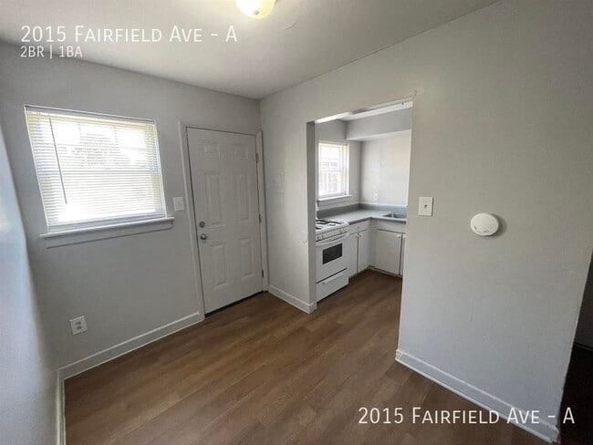 Building Photo - 2015 Fairfield Ave