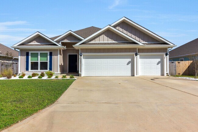 Foto del edificio - 4 BEDROOMS IN GULF BREEZE!!