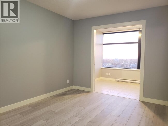 Building Photo - 5380 Oben St