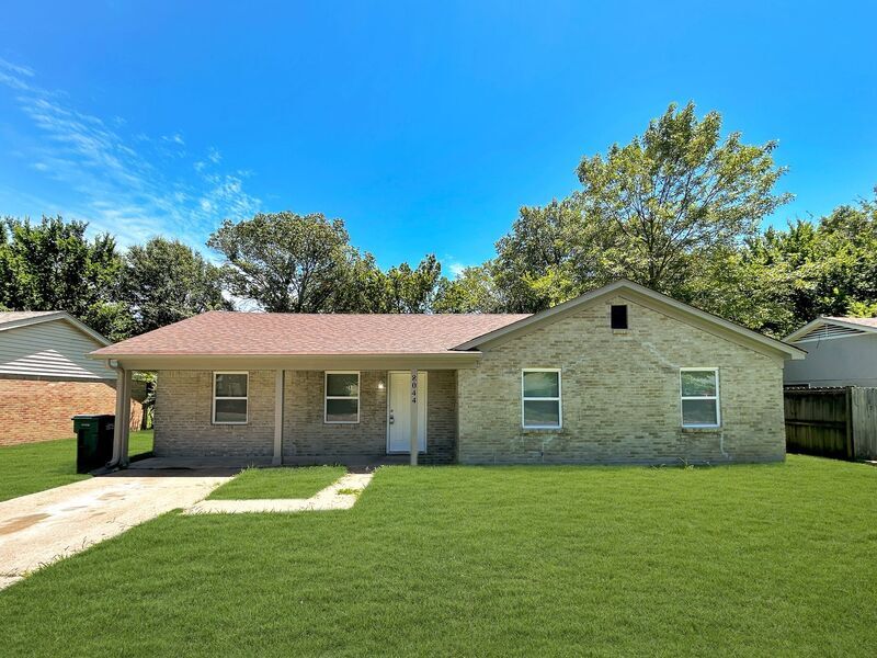 Primary Photo - 8044 Whitebrook Dr