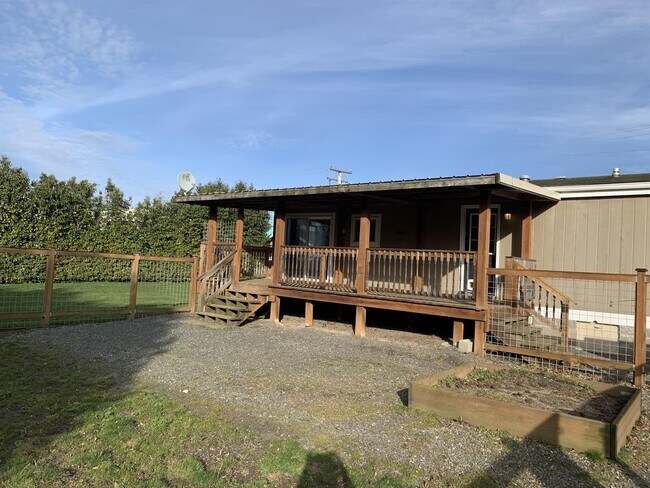 Building Photo - 409 Nooksack Rd