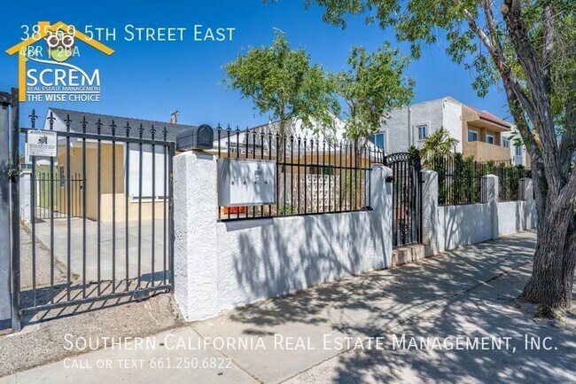 Foto del edificio - Updated Four Bedroom Front House in Palmdale