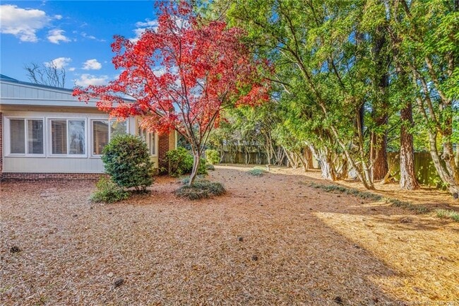 Foto del edificio - 2706 Huntington Rd