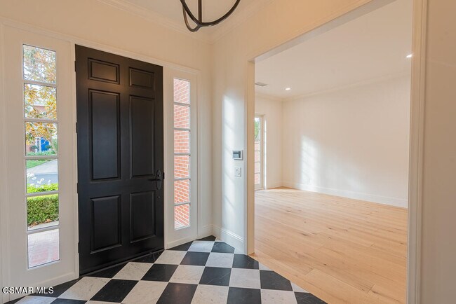 Foto del edificio - 2390 Crombie Ct