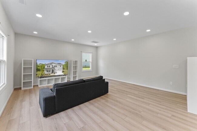Foto del edificio - 6001 Ditchburn Ct