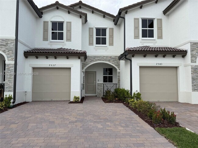 Foto del edificio - 2537 SE 27th Ct