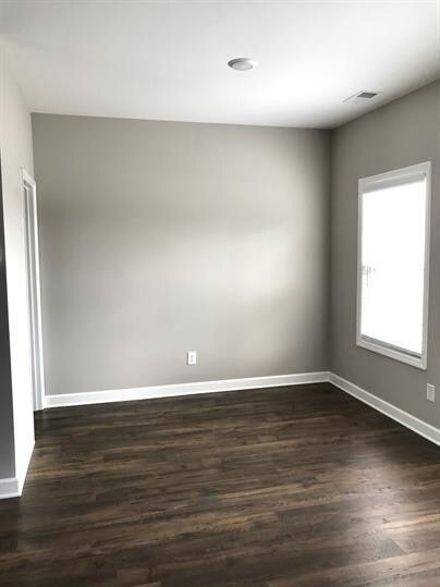Building Photo - 243 Mansfield Dr