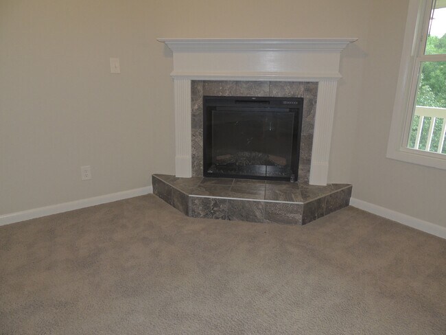 Foto del edificio - 6748 Willowbrook Dr