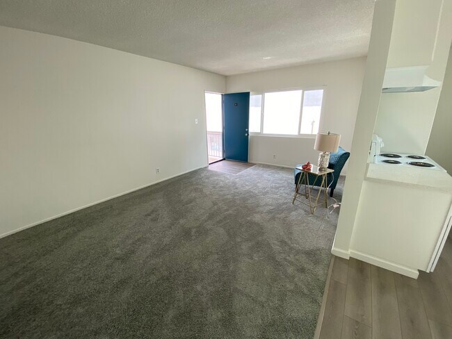 Living room - 5816 S Pacific Coast Hwy