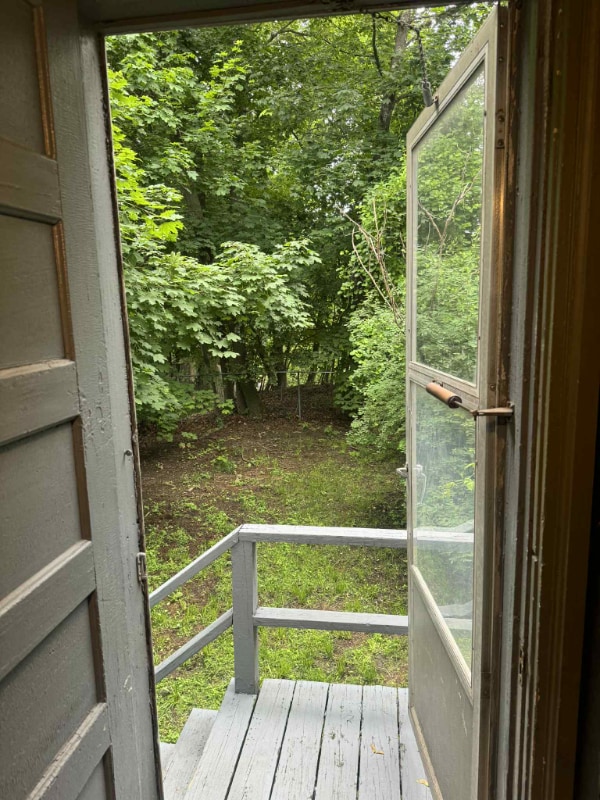 Building Photo - 598 Pawling Ave