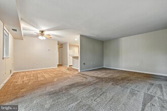 Building Photo - 206 Victor Pkwy