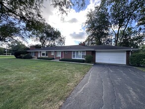 Building Photo - 2300 Landwehr Rd