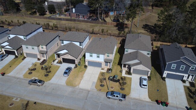 Foto del edificio - 8530 Blueberry Ash St