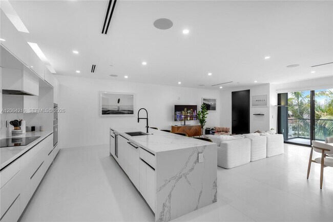 Foto del edificio - 3228 NE 7th St