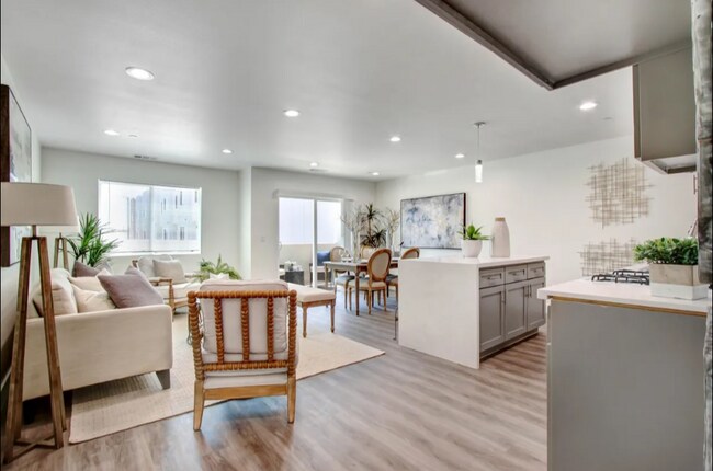 Building Photo - 1115 E Artesia Blvd