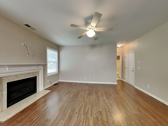 Building Photo - Harrisburg Lux Home. - $500.00 off of 2nd ...