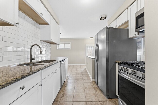 Foto del edificio - 23446 Calvin St