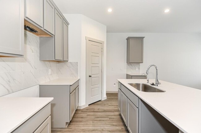 Foto del edificio - 7918 Brumly Ln