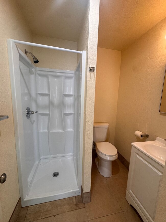 Building Photo - 1001 Elledge Dr