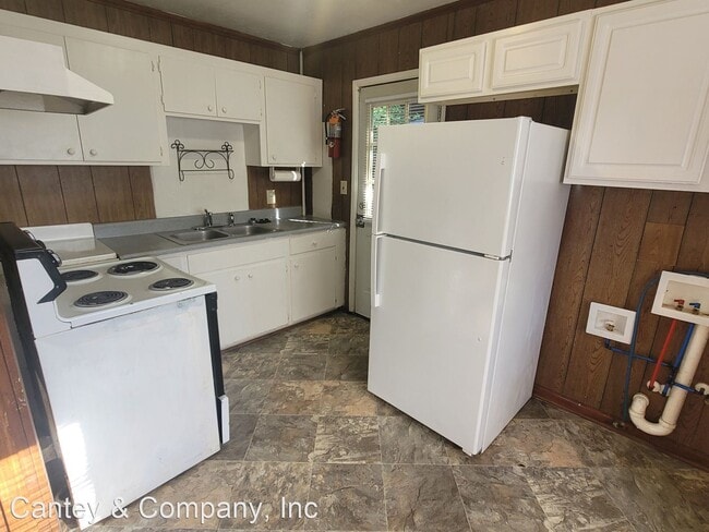 Building Photo - 2 br, 1 bath House - 7007 Sprott St