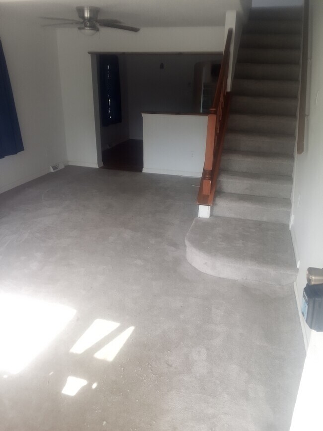 Foto del edificio - 8 Murphy Ave