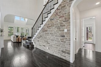 Building Photo - 3 Hale Ct