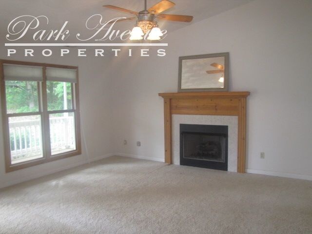 Foto del edificio - 182 Mary Circle--Pending Lease