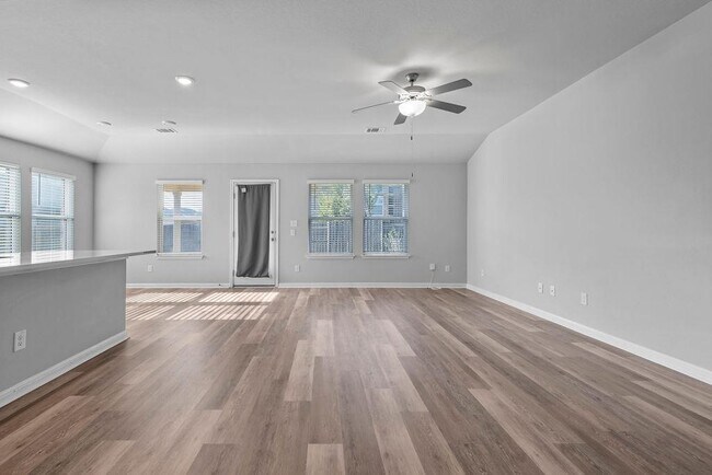 Foto del edificio - 1237 Oak Chase Wy