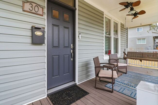 Building Photo - 30 Longfellow St NE