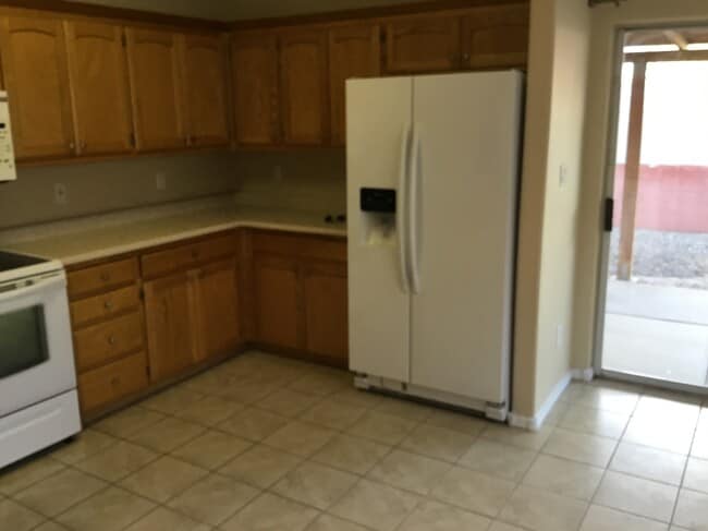 Building Photo - 1504 Kenwood Ct NW