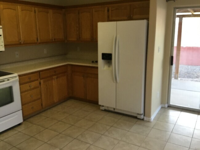 Foto del edificio - 1504 Kenwood Ct NW