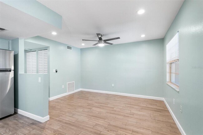 Foto del edificio - 555 62nd St S