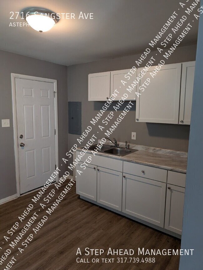 Photo - 2716 Sangster Ave House