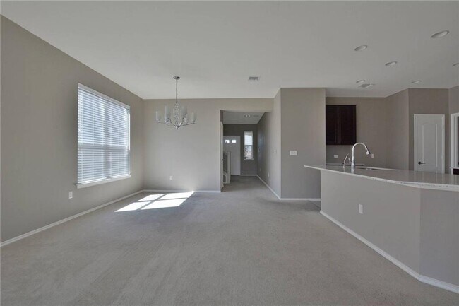 Building Photo - 1721 Verdana Dr