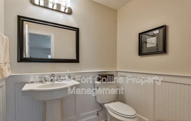 Building Photo - 2248 Smallwood Dr