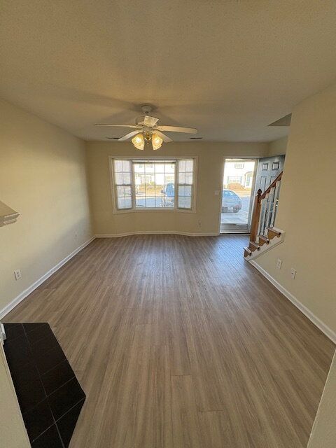 Foto del edificio - 3987 Sterling Pointe Dr