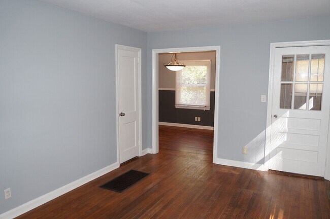 Foto del edificio - Nice 3 bed 1 bath home located in Marietta