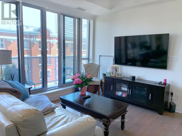 Photo du bâtiment - 55f Front St E